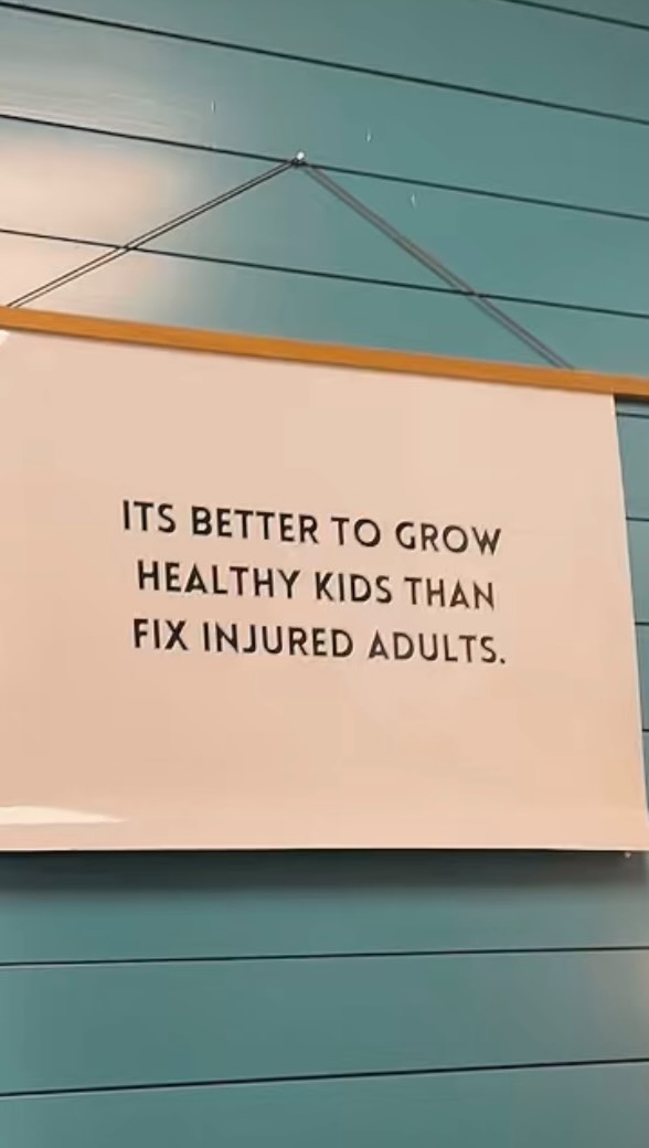 HealthykidInjuredAdult